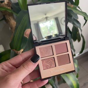 Charlotte Tilbury pillow talk eyeshadow quad
